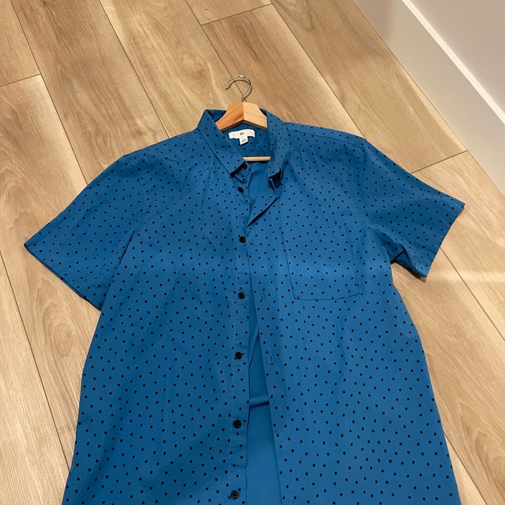 BP short sleeve dress shirt - size L